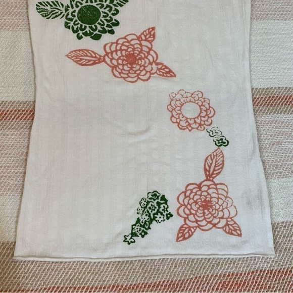 Free People Floral Tank Top Medium White Base Green And Coral Printed Floral - Picture 6 of 6